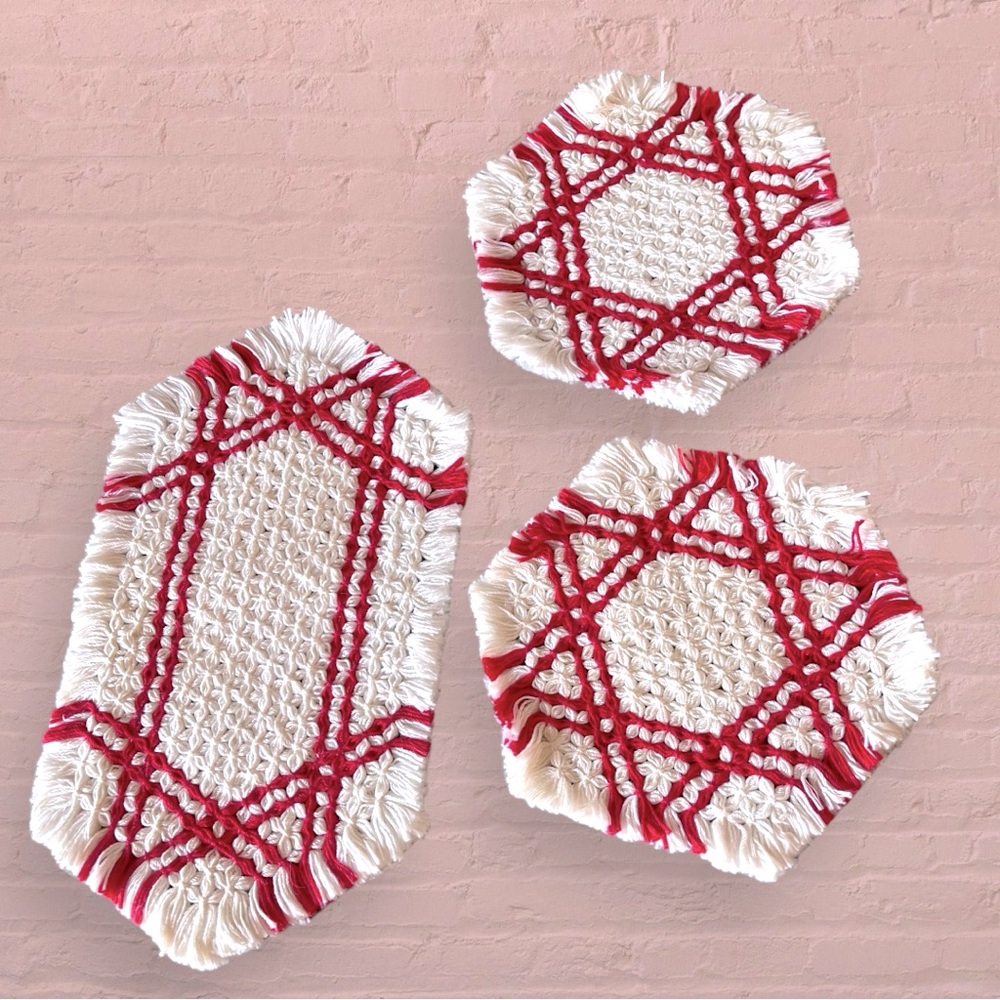 VTG Crochet Pot Holder | Set of Three